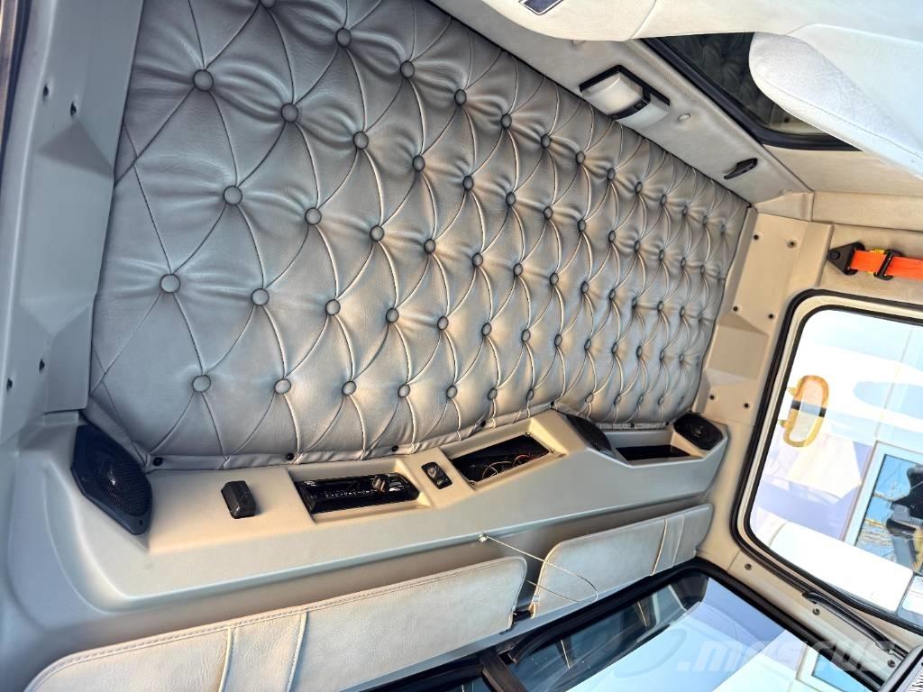 Western Star 4900 SA Savivarčių priekabų vilkikai