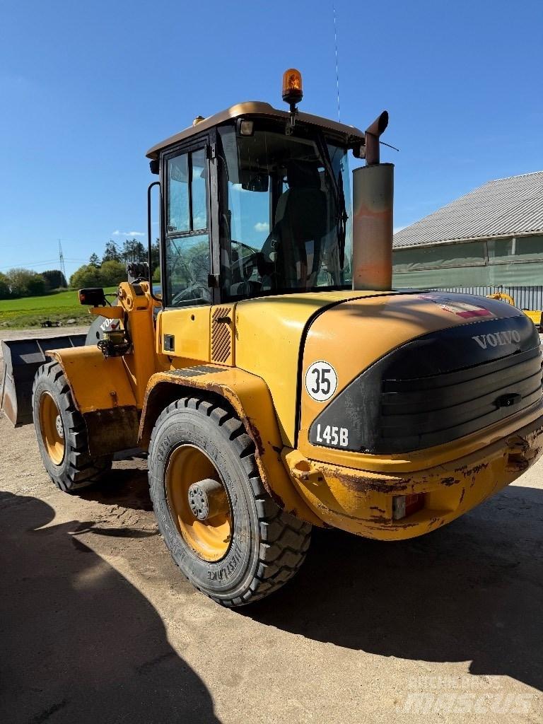Volvo L 45 B Naudoti ratiniai krautuvai