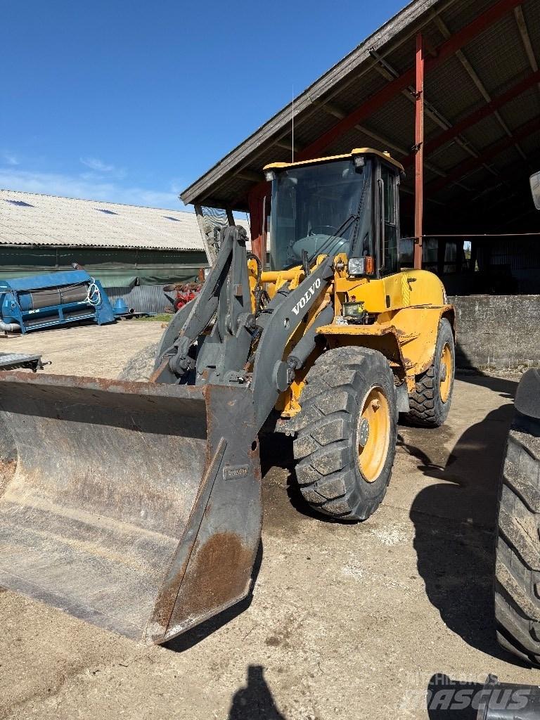Volvo L 45 B Naudoti ratiniai krautuvai