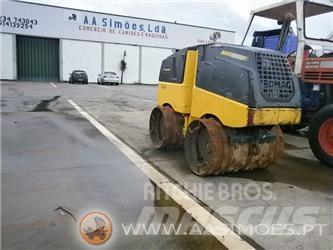 Bomag BMP 8500 Porinių būgnų volai