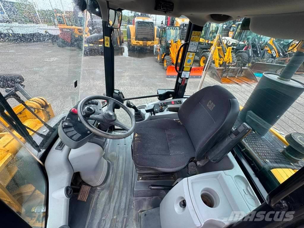 CAT 906 H Naudoti ratiniai krautuvai