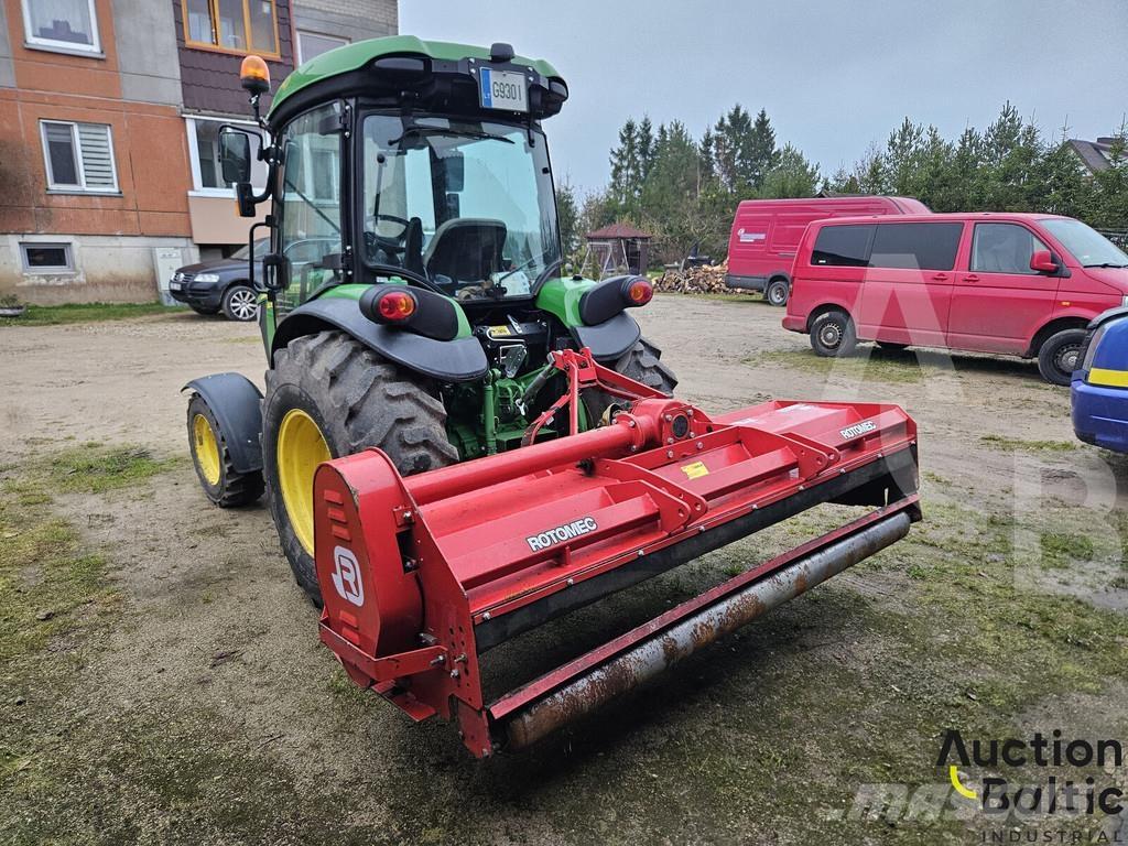 John Deere 4066 R Traktoriai