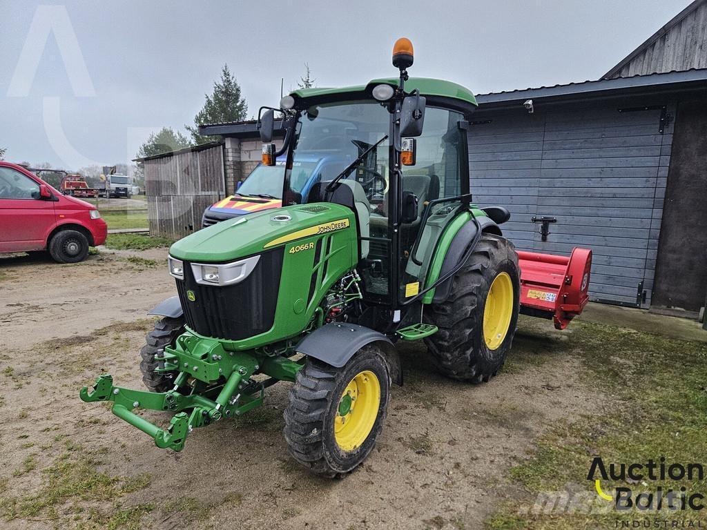 John Deere 4066 R Traktoriai