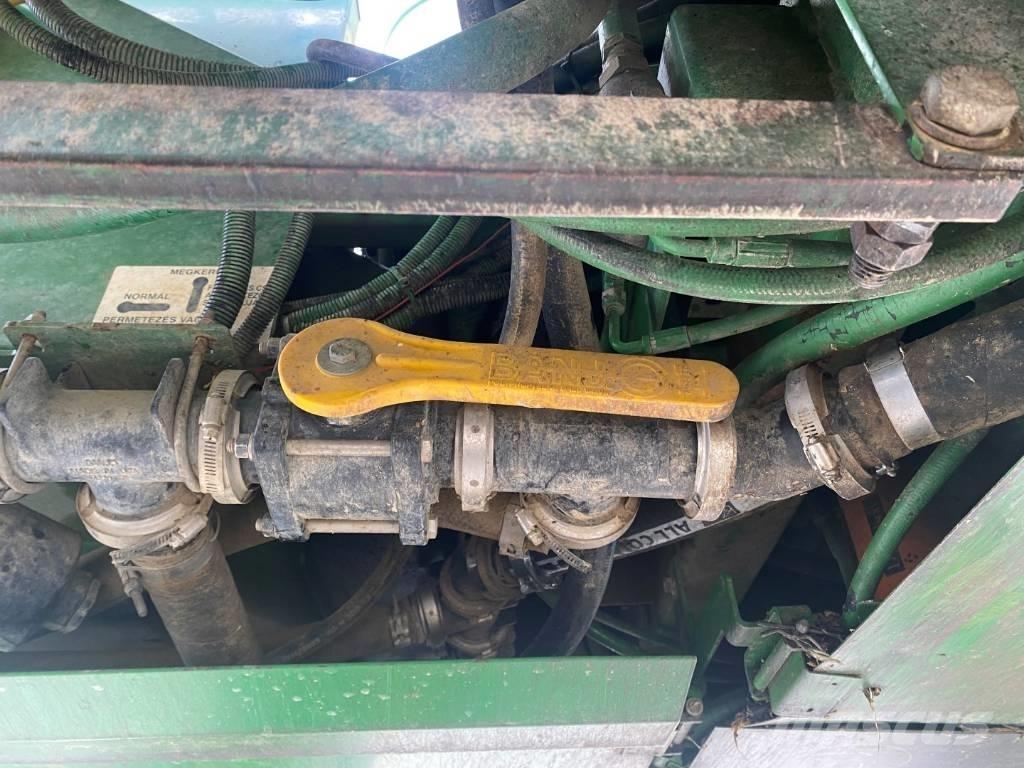 John Deere 4720 Savaeigiai purkštuvai