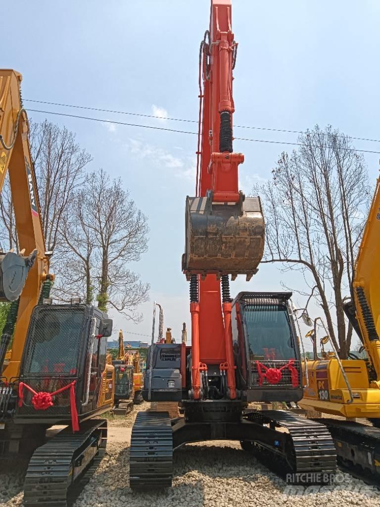 Hitachi ZX 240 Vikšriniai ekskavatoriai