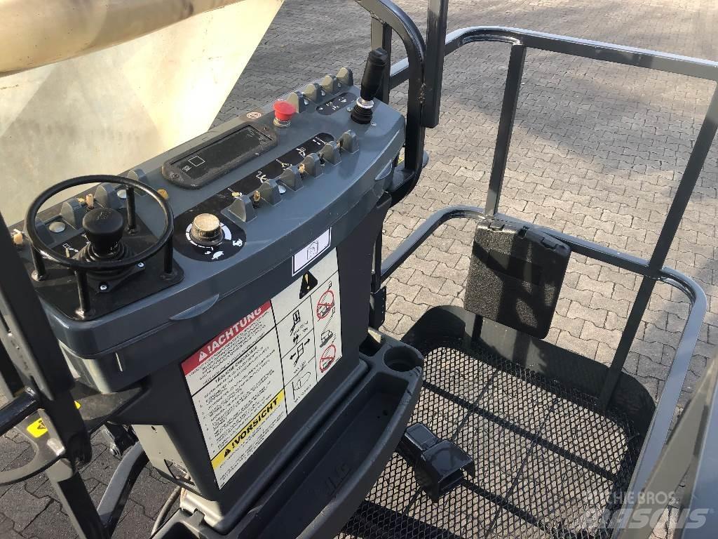 JLG E 600 JP Teleskopiniai keltuvai