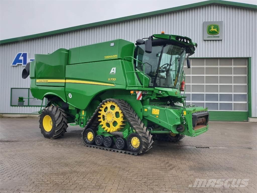 John Deere S770 Derliaus nuėmimo kombainai