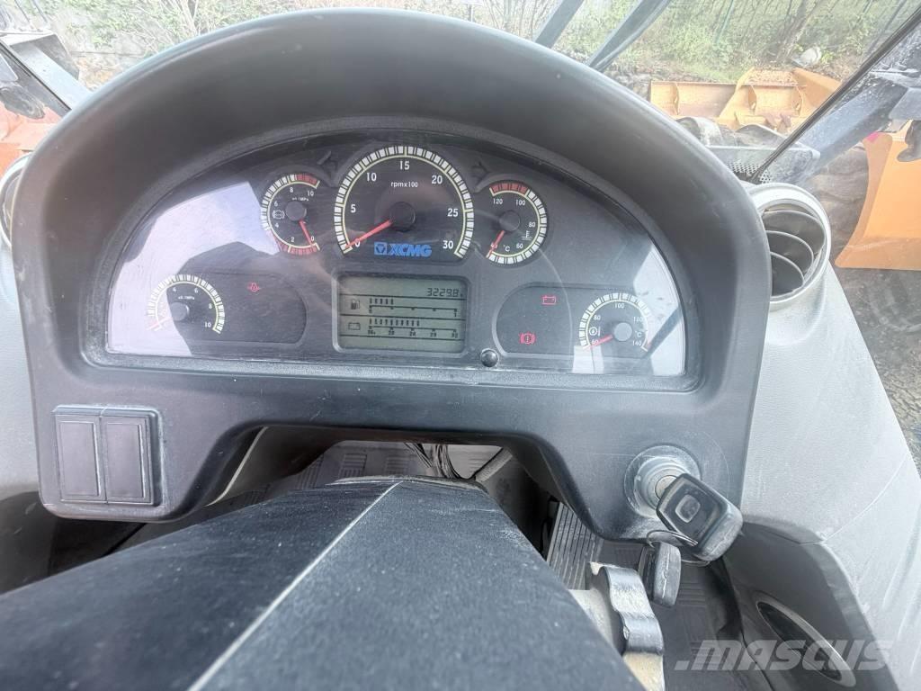 XCMG LW 550 F Naudoti ratiniai krautuvai