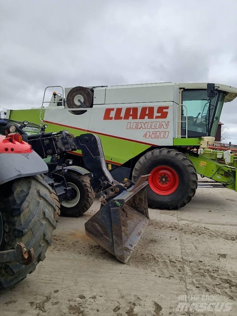 CLAAS Lexion 420 Derliaus nuėmimo kombainai