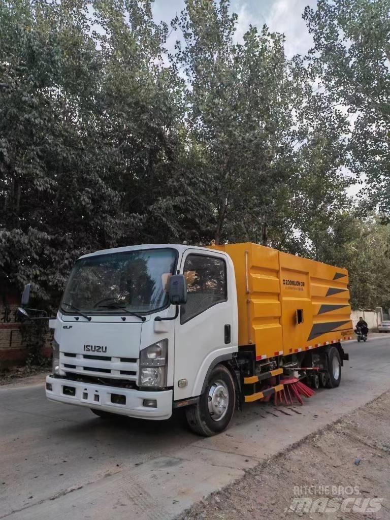 Isuzu ELF Šlavimo sunkvežimiai