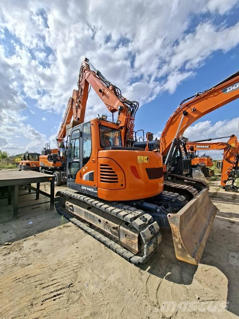 Doosan DX 140 LCR Vikšriniai ekskavatoriai