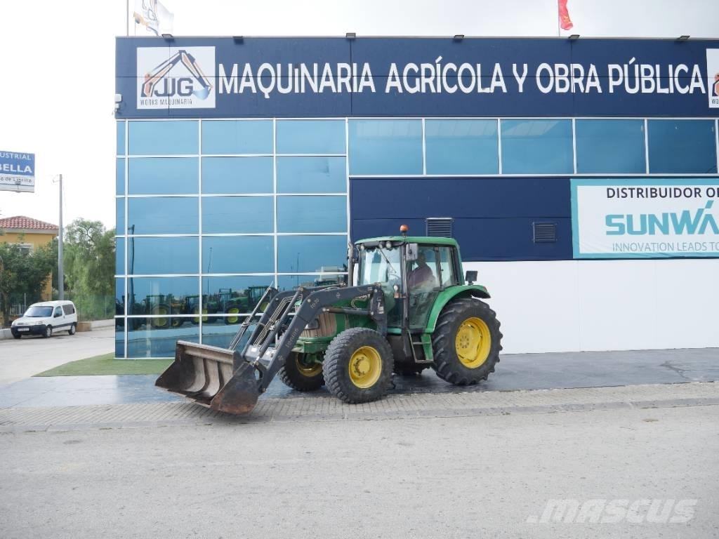 John Deere 6220 Traktoriai