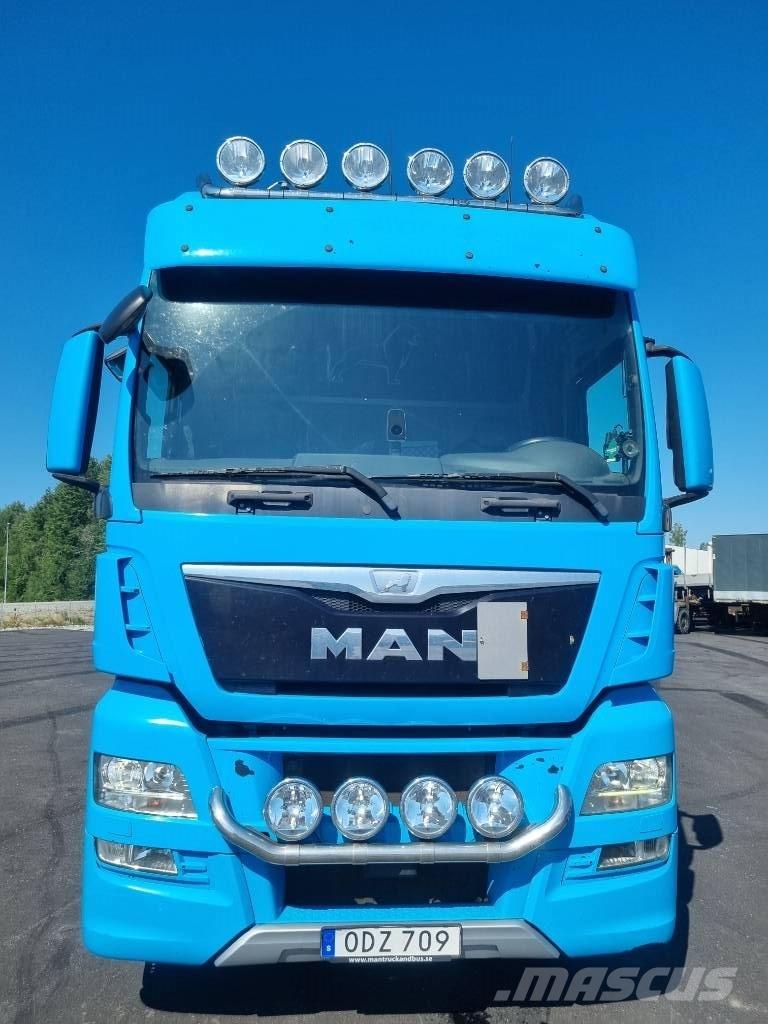 MAN TGX 28.560 Konteinerių nuožulnaus pakėlimo ant platformos krautuvai