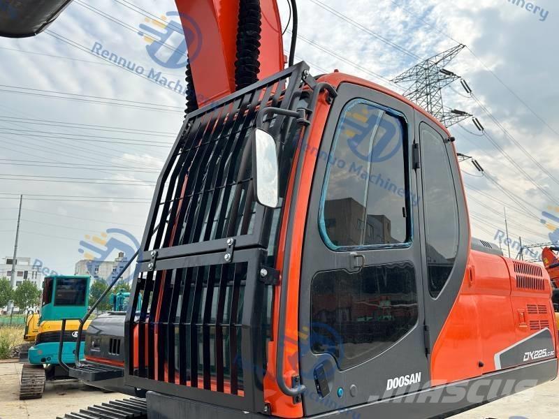 Doosan DX 225 LC-9C Vikšriniai ekskavatoriai