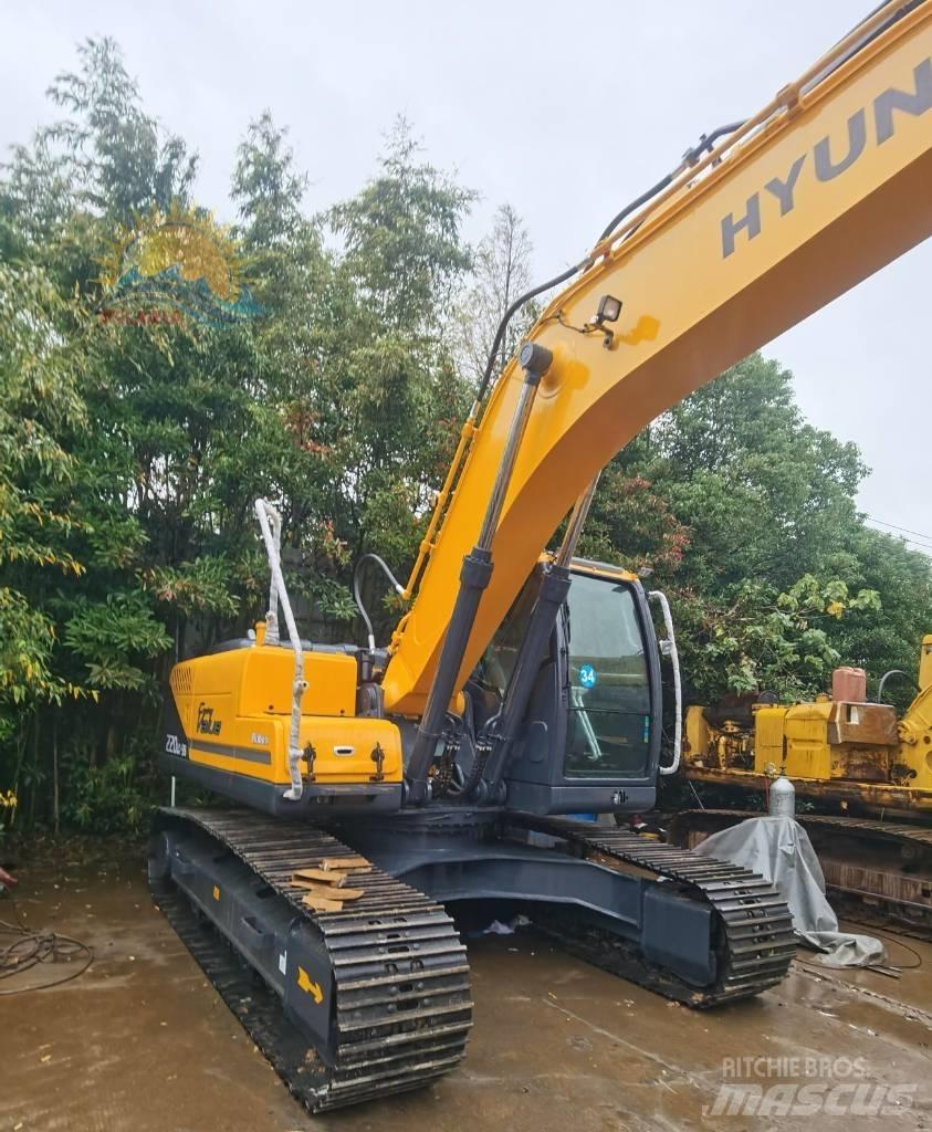 Hyundai R220LC-9S Ratiniai ekskavatoriai
