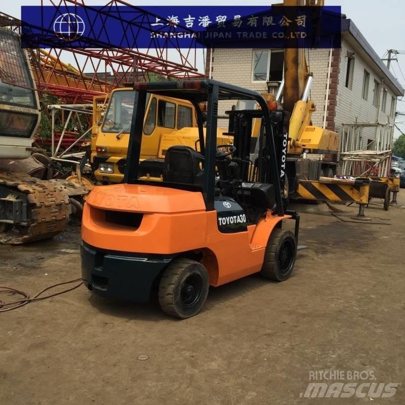 Toyota 7 FD 30 Dyzeliniai krautuvai