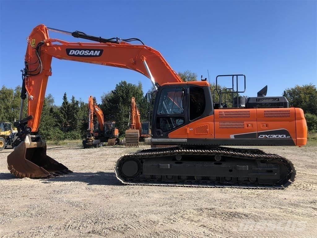 Doosan DX300 Vikšriniai ekskavatoriai