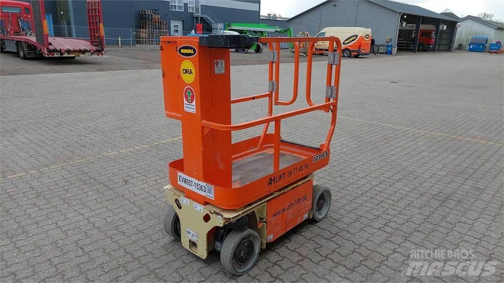 JLG 1230ES Kiti keltuvai ir platformos