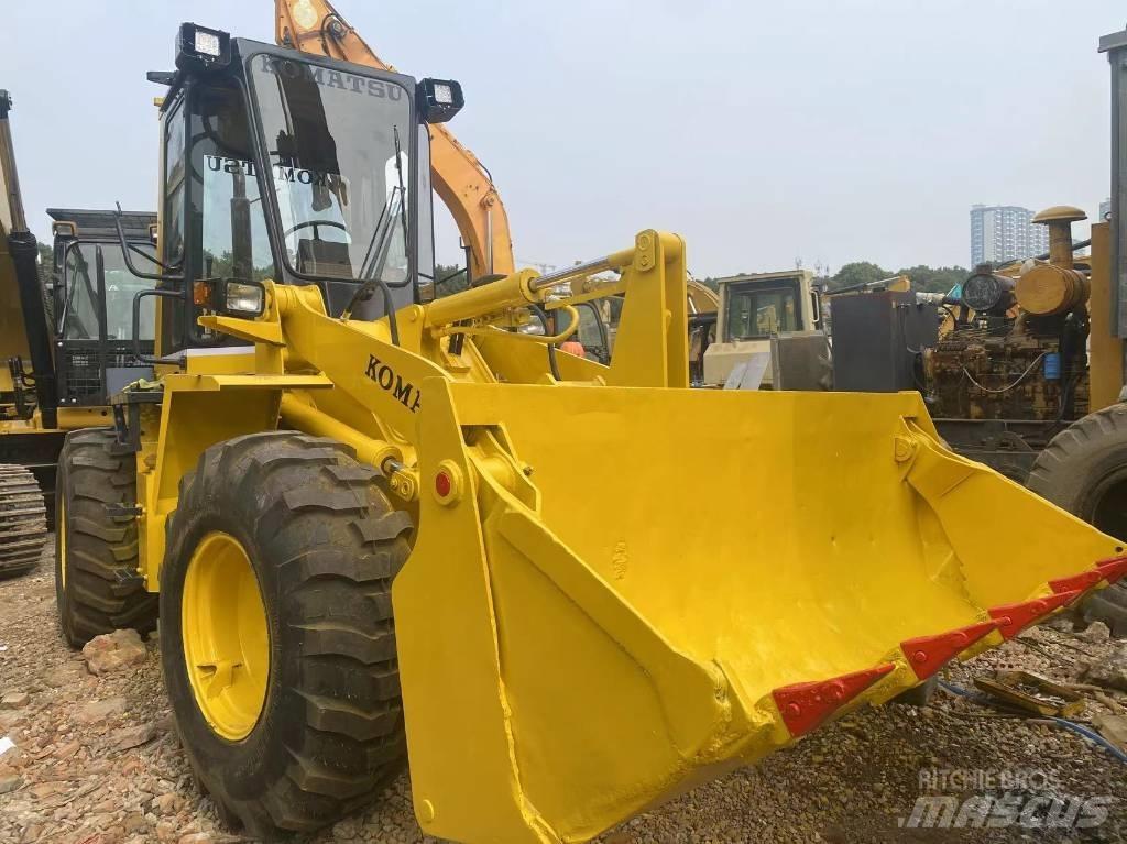 Komatsu WA100-1 Naudoti ratiniai krautuvai