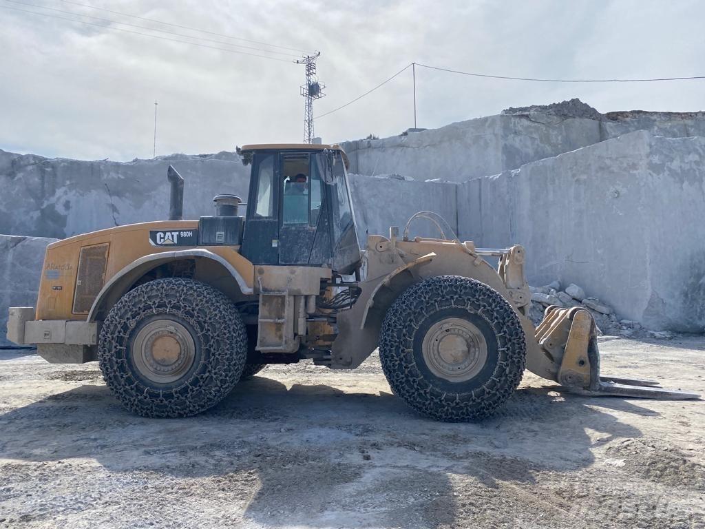 CAT 980 H Naudoti ratiniai krautuvai