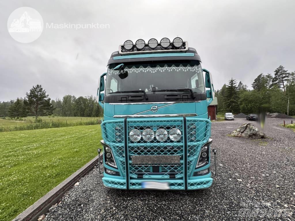 Volvo FH 650 Ekipage Naudoti vilkikai
