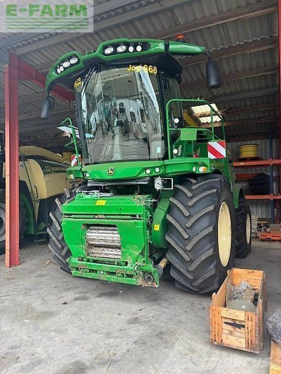 John Deere 8600 Pašarų ruošimo technika