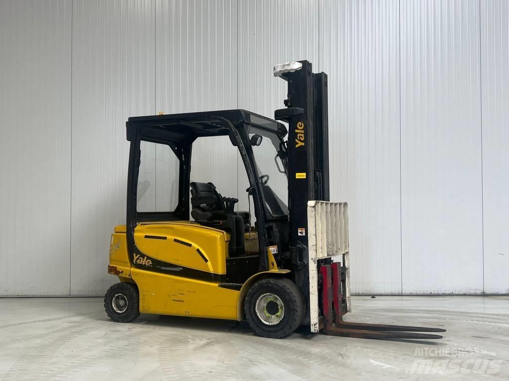 Yale ERP30VL Elektriniai šakiniai krautuvai