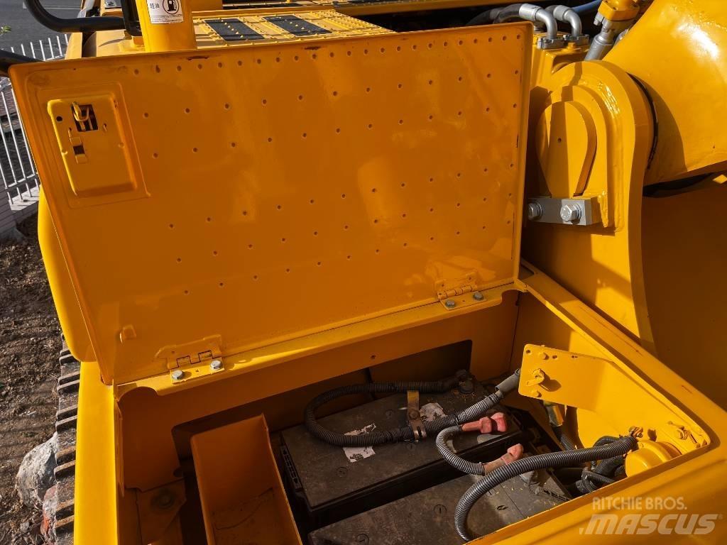 Komatsu 450 Vikšriniai ekskavatoriai