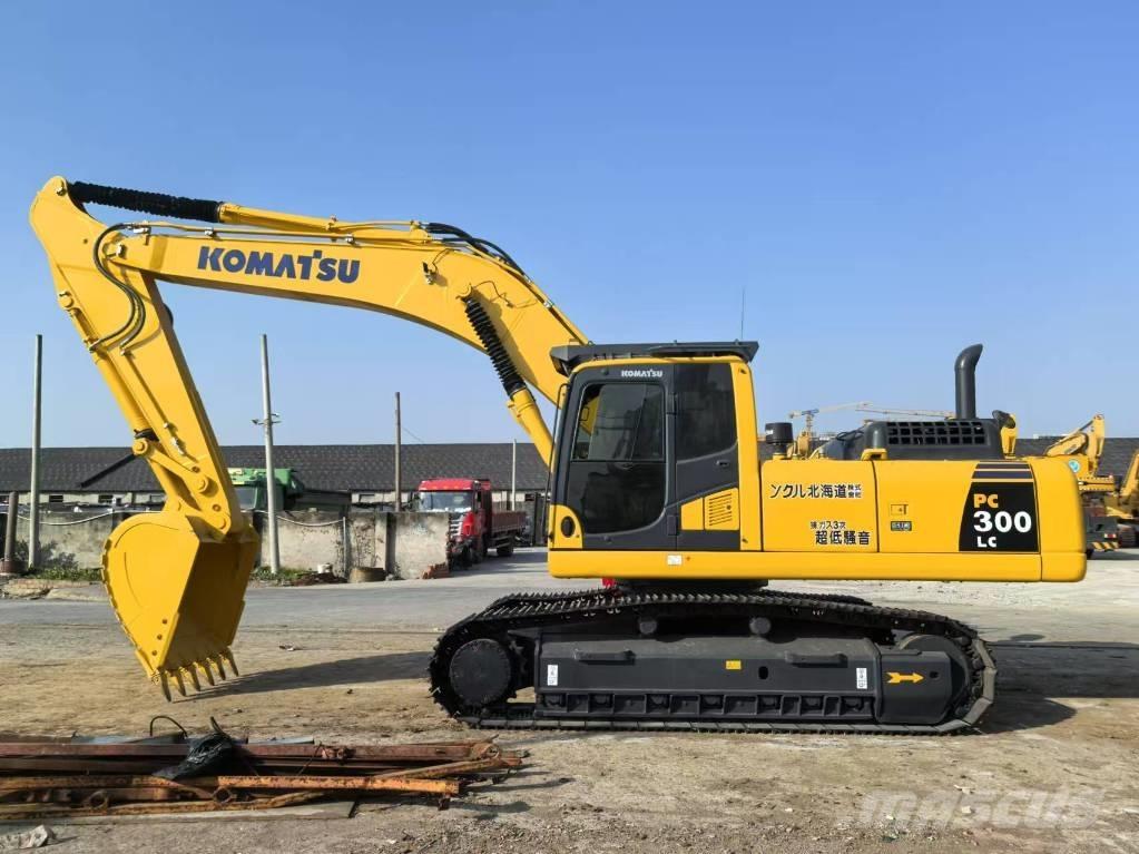 Komatsu PC 300-8 Vikšriniai ekskavatoriai