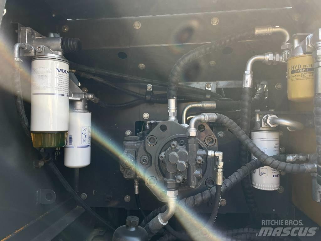 Volvo 210 Vikšriniai ekskavatoriai