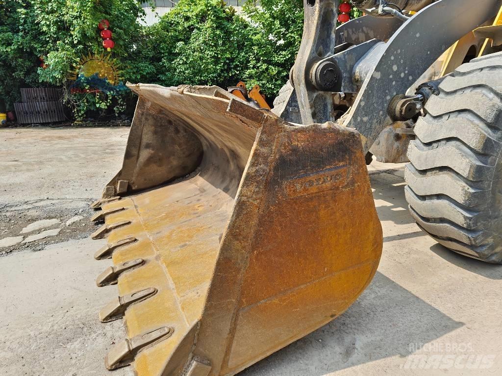 Volvo L 105 Naudoti ratiniai krautuvai