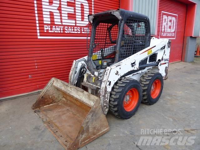 Bobcat S 450 Krautuvai su šoniniu pasukimu
