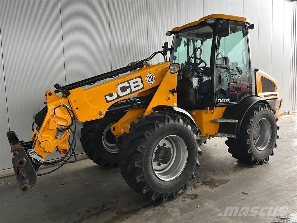 JCB TM 220 Agri Naudoti ratiniai krautuvai