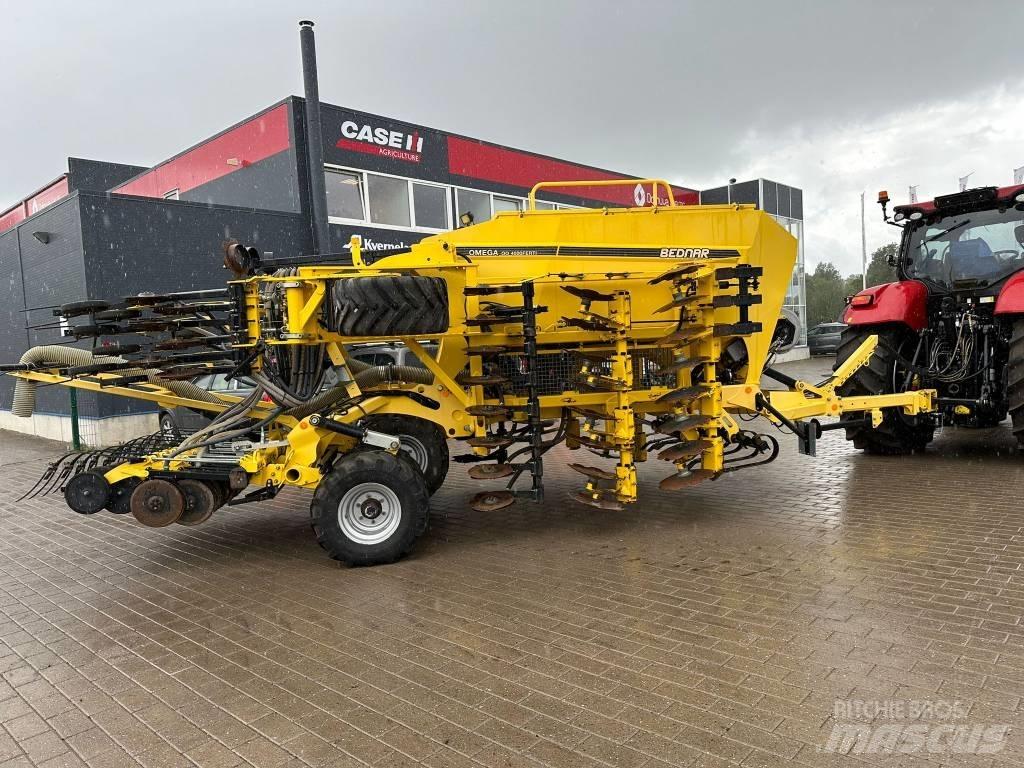 Bednar 4000F Sėjimo technika