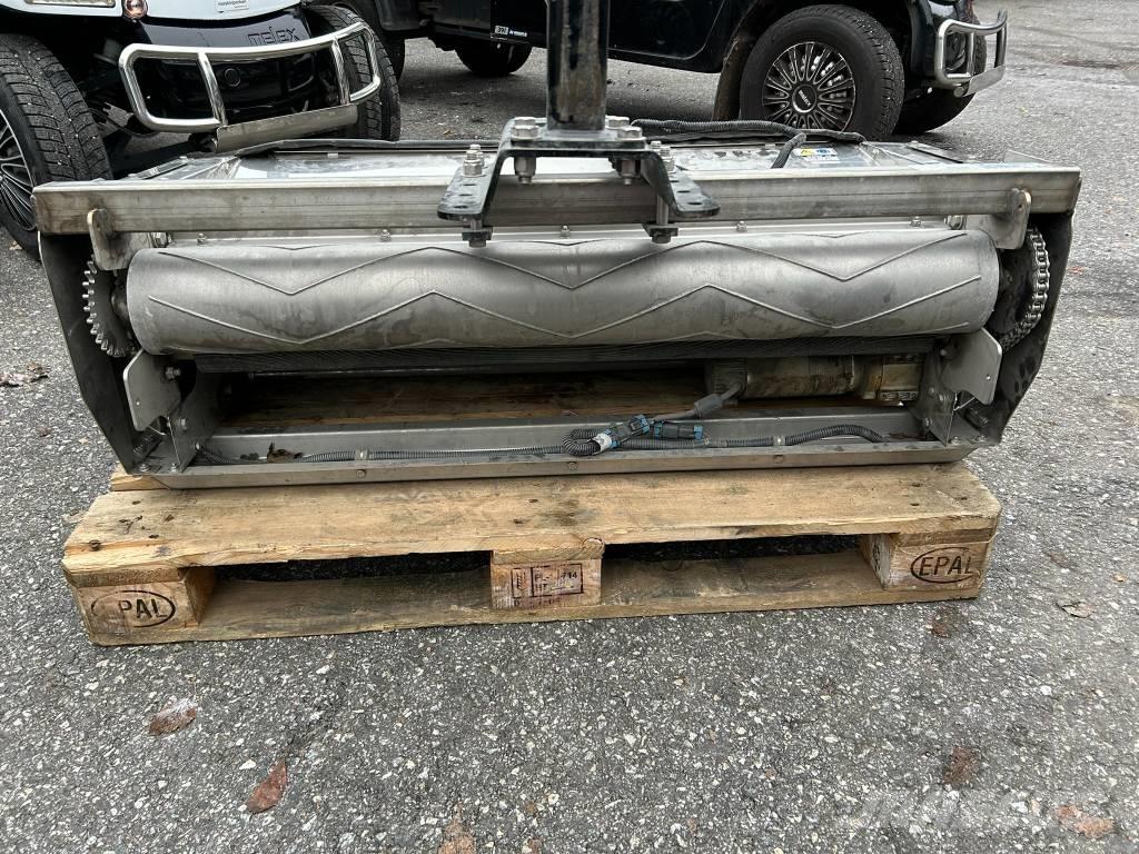 Ventrac SA250 Šlifuokliai