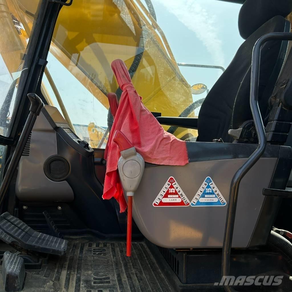 Komatsu 200-8 Vikšriniai ekskavatoriai