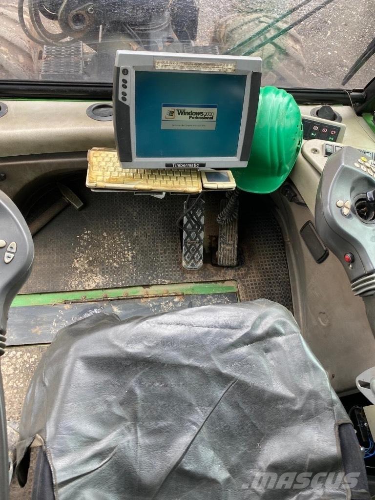 John Deere 1270 D Miško technika (Harvesteriai)