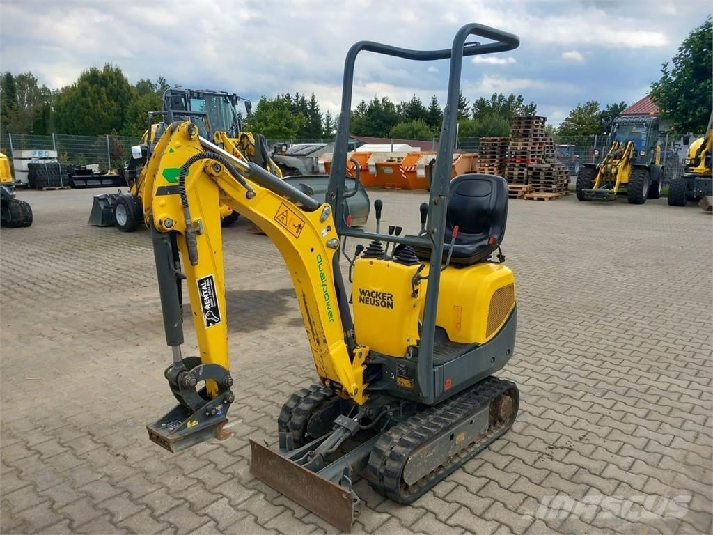 Wacker Neuson 803 Vikšriniai ekskavatoriai