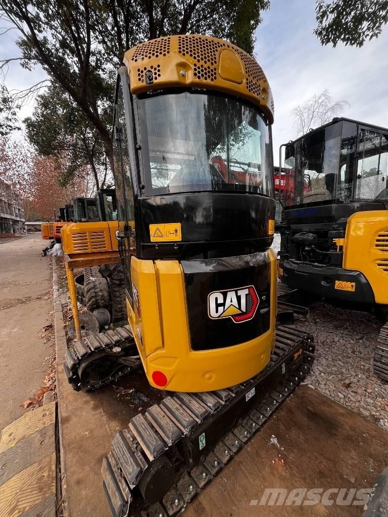 CAT 302 Vikšriniai ekskavatoriai