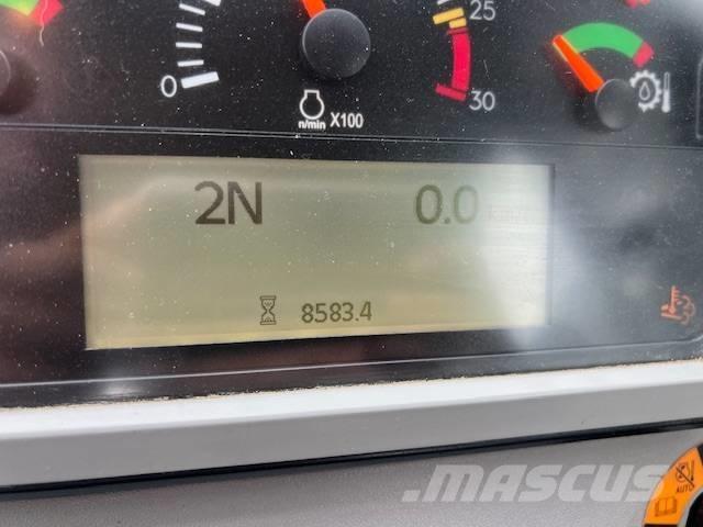 CAT 982 Naudoti ratiniai krautuvai