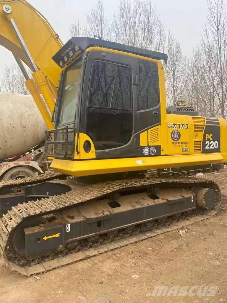 Komatsu pc220-8 Vikšriniai ekskavatoriai