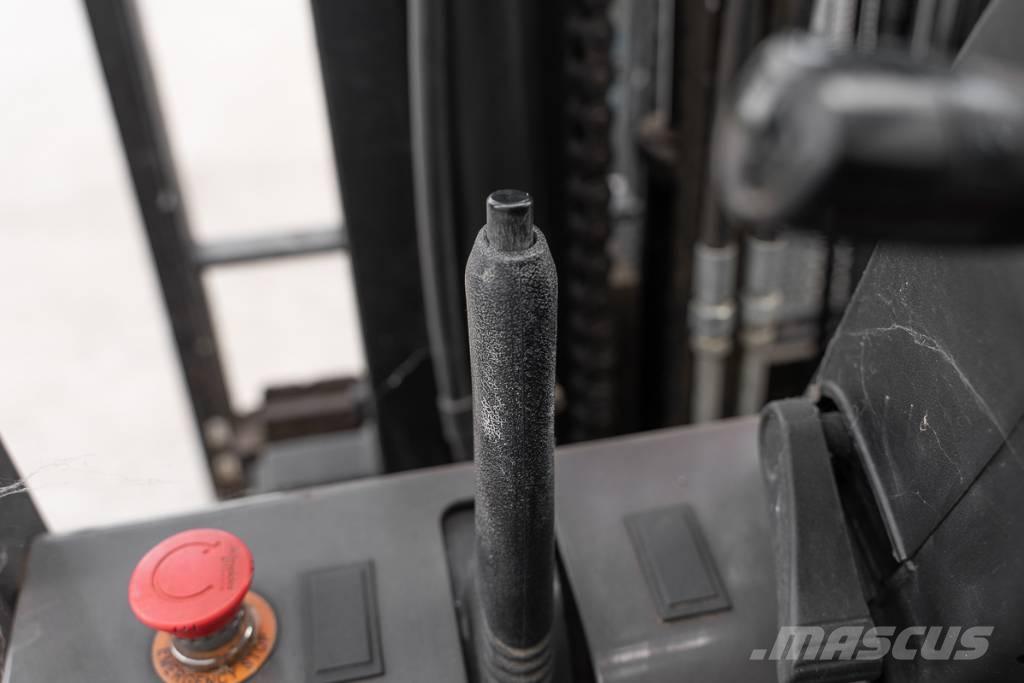 Manitou ME 430 Elektriniai šakiniai krautuvai