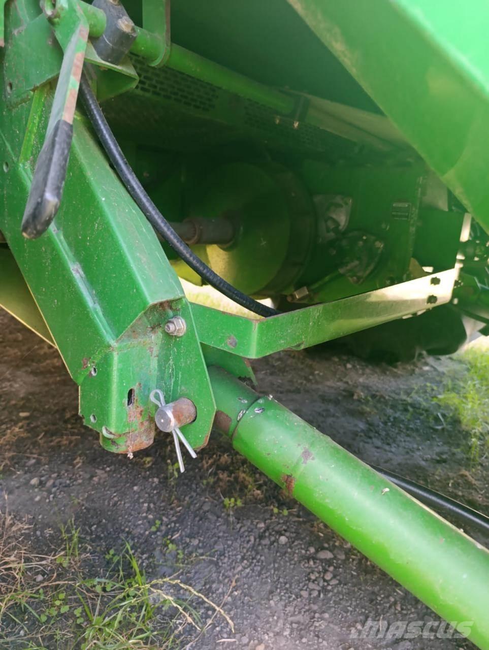 John Deere W650 Derliaus nuėmimo kombainai
