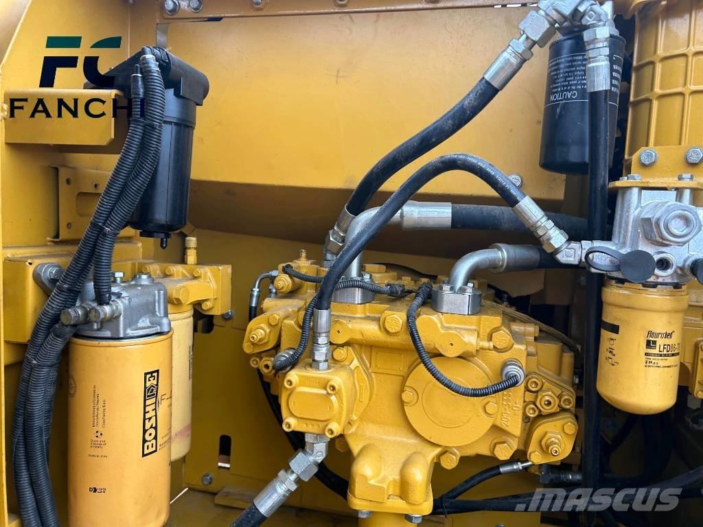 CAT 320d2 Vikšriniai ekskavatoriai