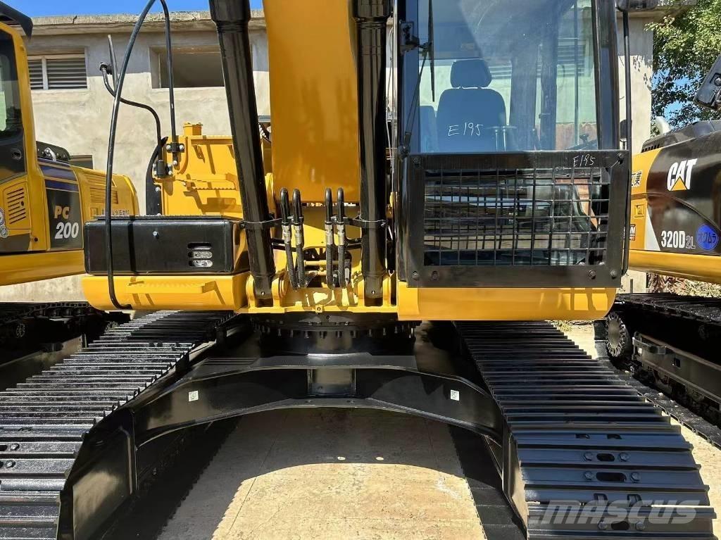 CAT 320 D Vikšriniai ekskavatoriai