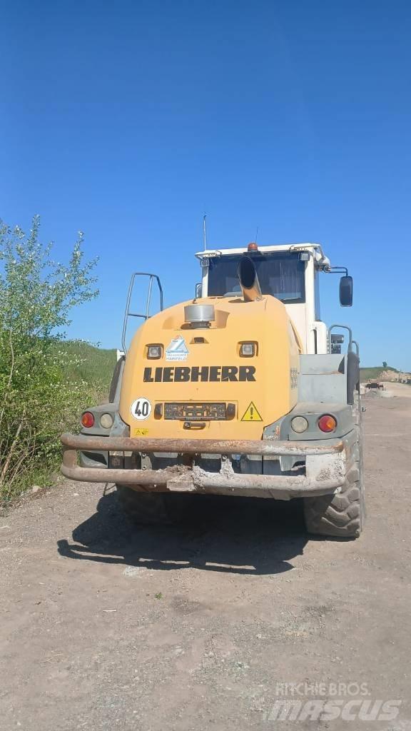 Liebherr L 556 Naudoti ratiniai krautuvai