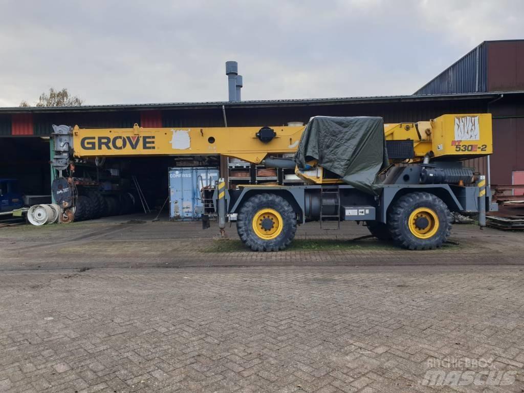 Grove RT 530 E-2 Neapdoroto reljefo kranai