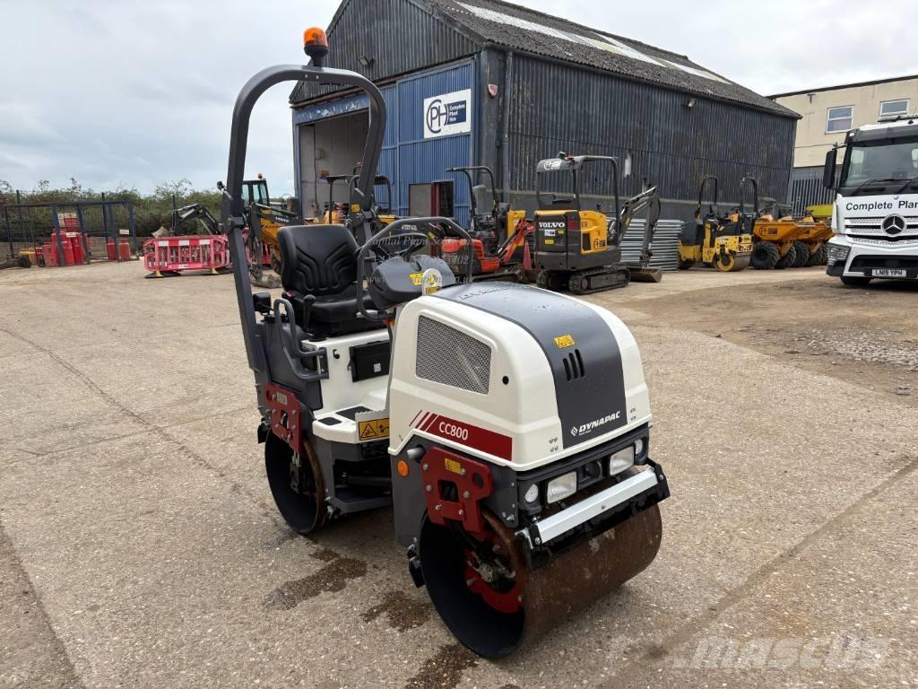 Dynapac CC 800 Porinių būgnų volai