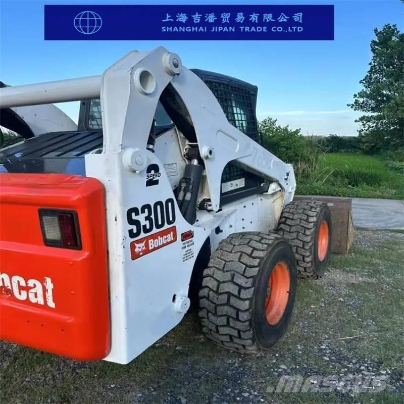 Bobcat s 300 Krautuvai su šoniniu pasukimu
