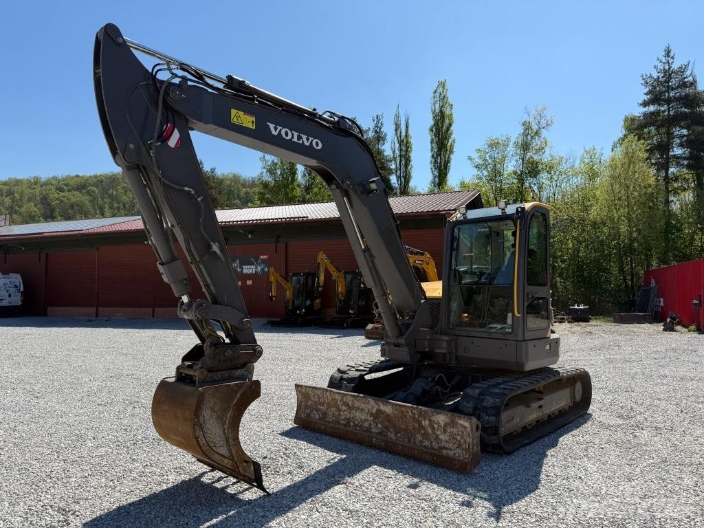 Volvo ECR88D Vidutinės galios ekskavatoriai 7-12 t